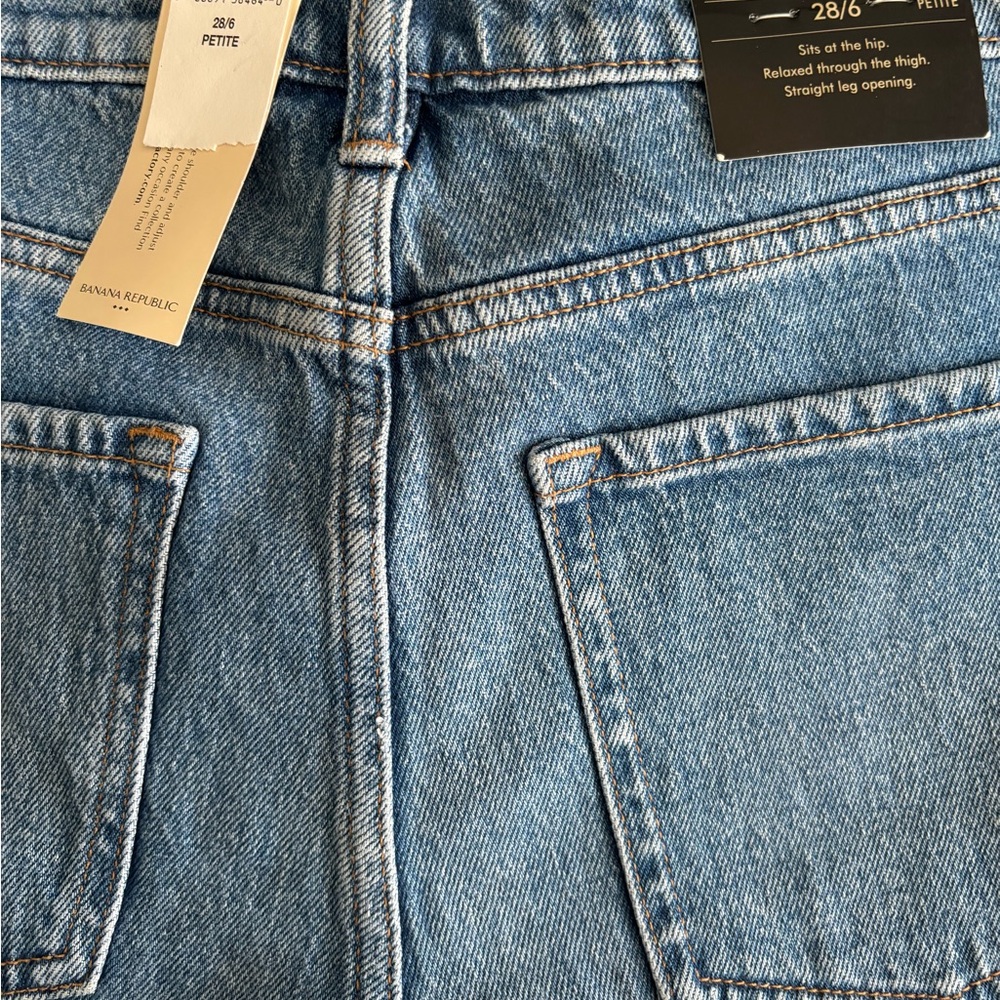 Banana Republic Light Blue Denim Slouchy Cuffed Cropped Jeans. Sz 6